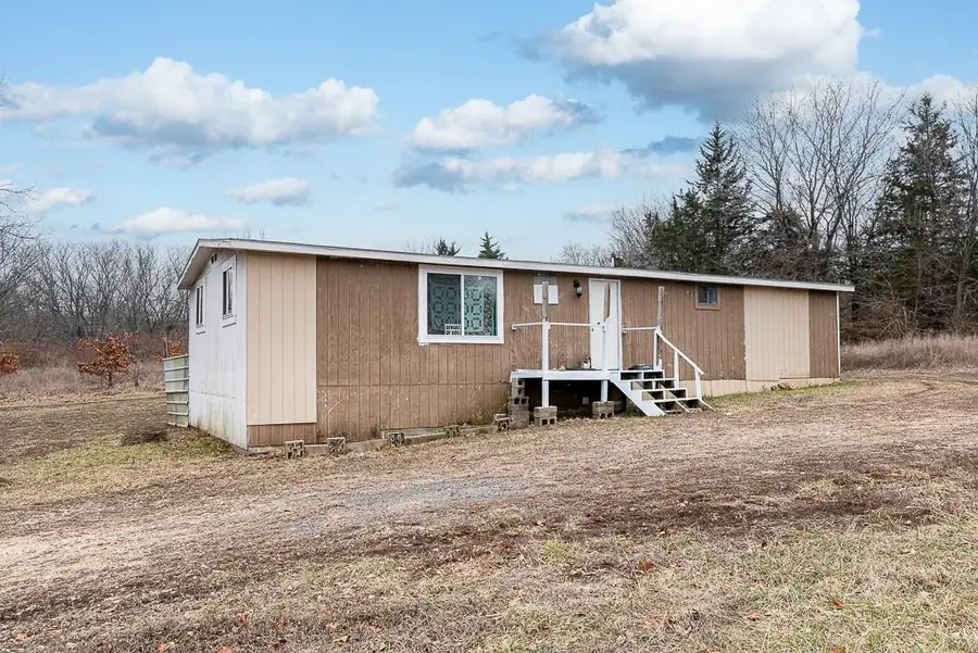 9445 Village Lane, Ozawkie, KS 66070 - Image #2