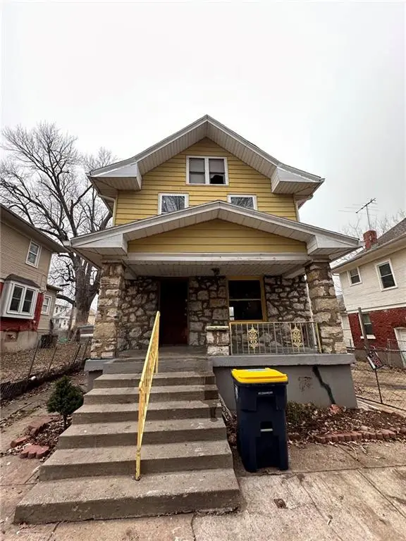 5208 Wilburn Court, Kansas City, MO 64123