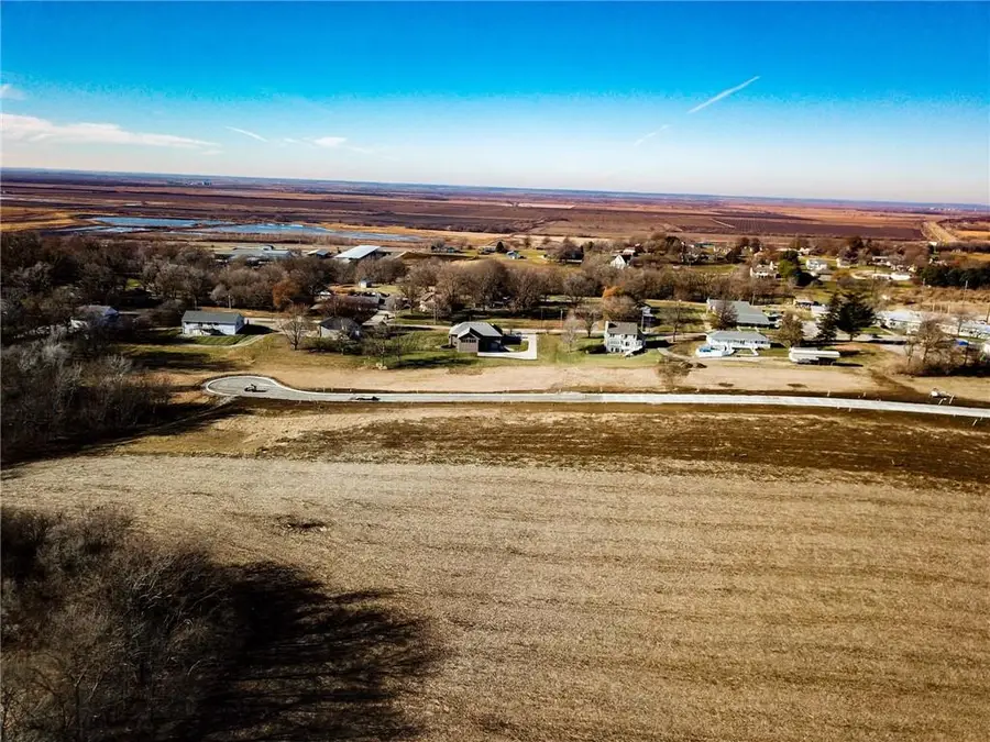 1516 Missouri Avenue, Mound City, MO 64470 - #2