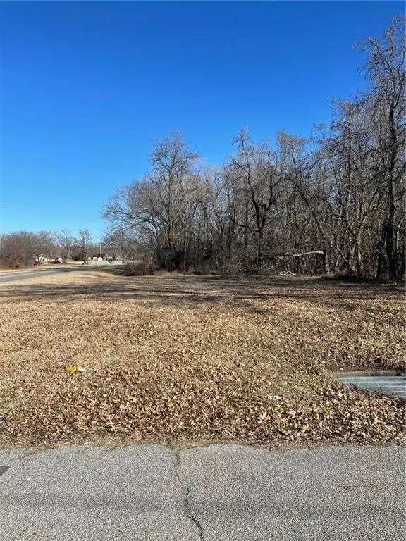 00000 N Highland Street, Pittsburg, KS 66762