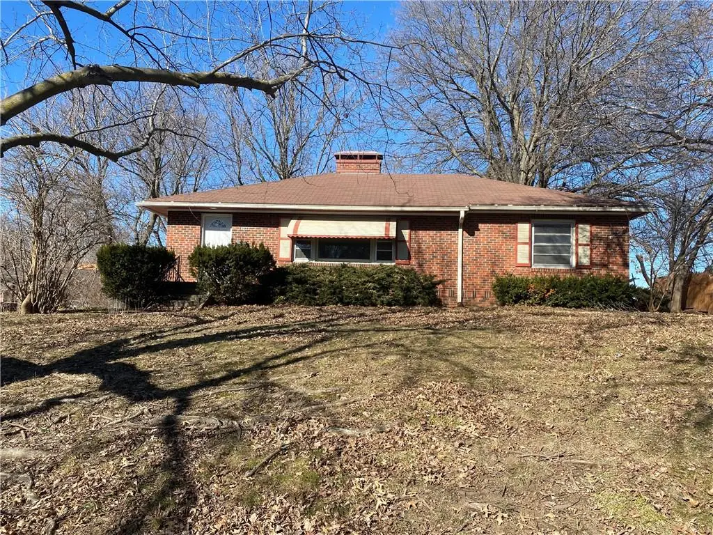 3407 Gene Field Road, Saint Joseph, MO 64506 - Image #1