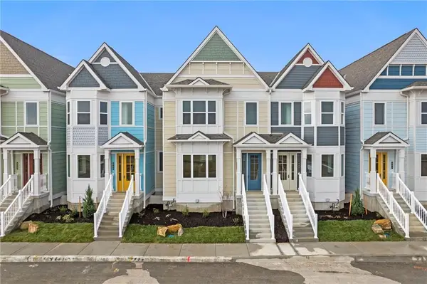 444 SW Brummel Road, Lee's Summit, MO 64081