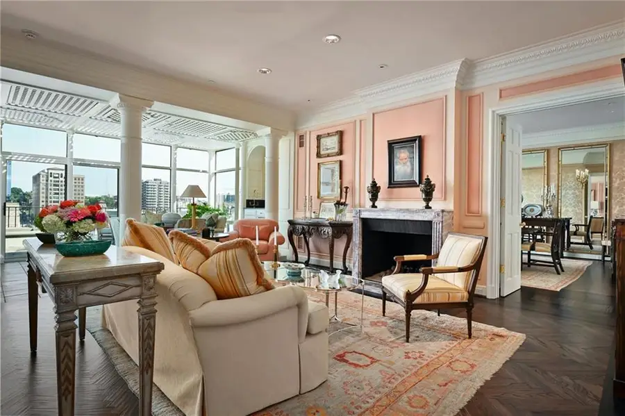 433 Ward Parkway #7E, Kansas City, MO 64112 - Image #3