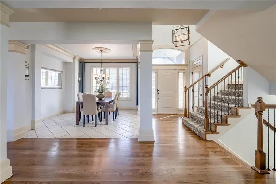 16528 S Woodstone Drive, Olathe, KS 66062 - Image #3