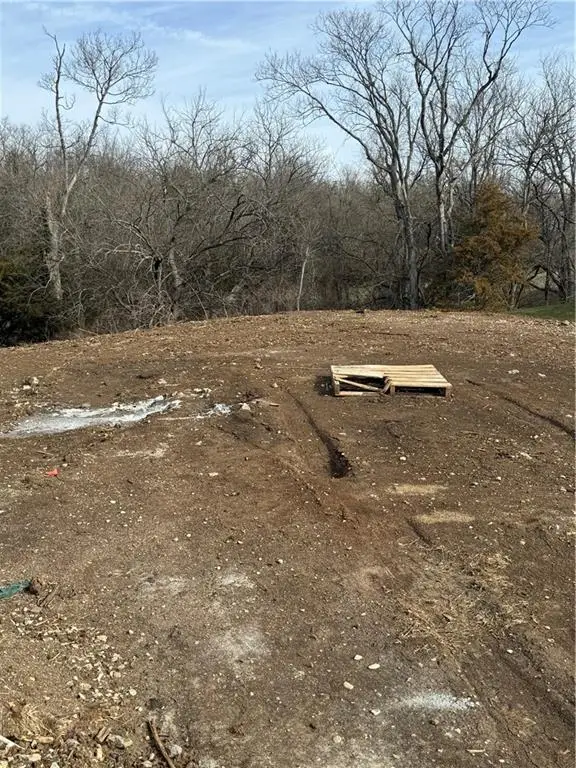 907 Redbud Drive, Paola, KS 66071 - Image #2