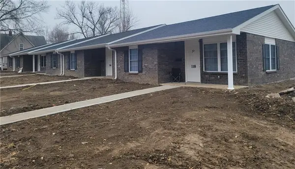 114 N Locust Street, Sweet Springs, MO 65351