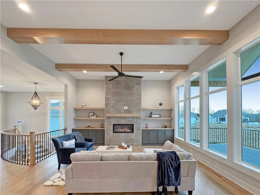 9187 N Chestnut Avenue, Kansas City, MO 64156 - Image #1