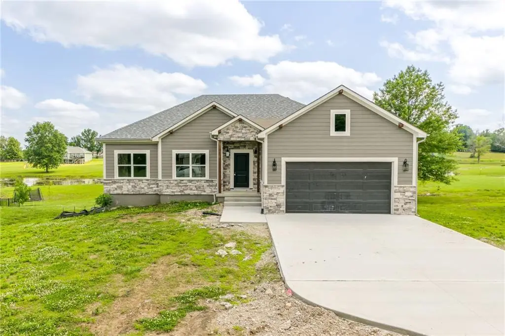 1512 Country Club Drive, Pleasant Hill, MO 64080 - Image #1