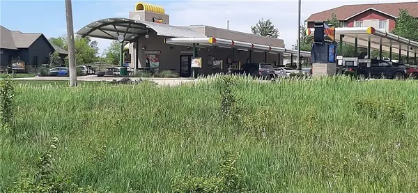 0001 Hedge Lane, Paola, KS 66071