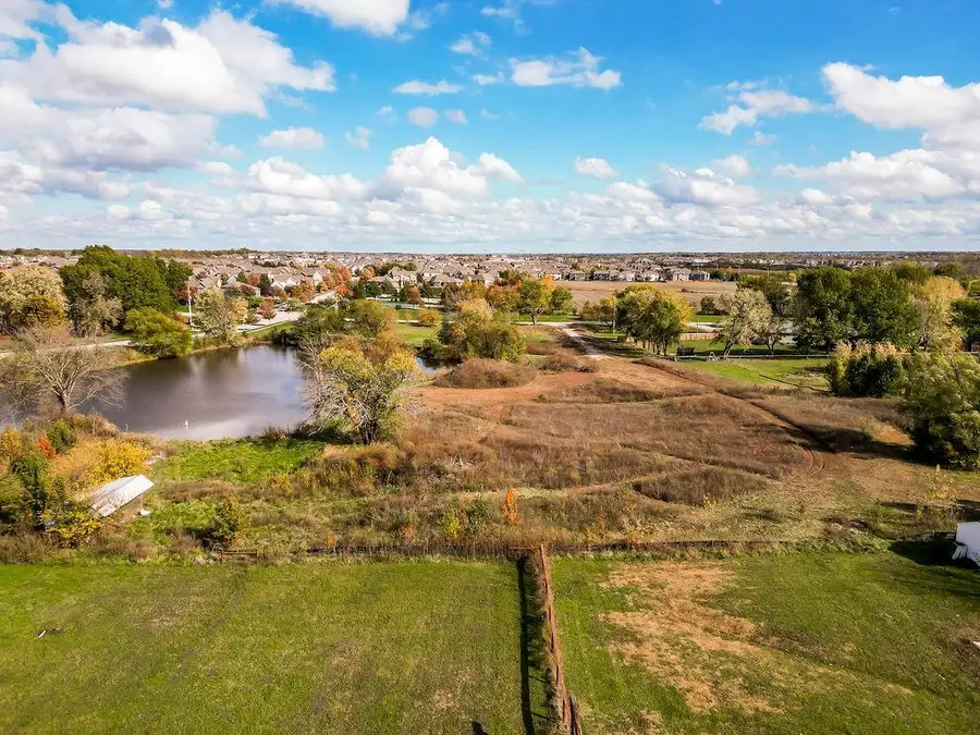 16572 S Ridgeview Road, Olathe, KS 66062 - Image #3