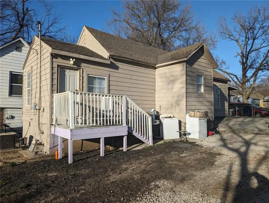 812 Spruce Avenue, Kansas City, MO 64124 - Image #2