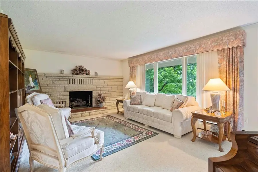 4036 Shrine Park Road, Leavenworth, KS 66048 - Image #3