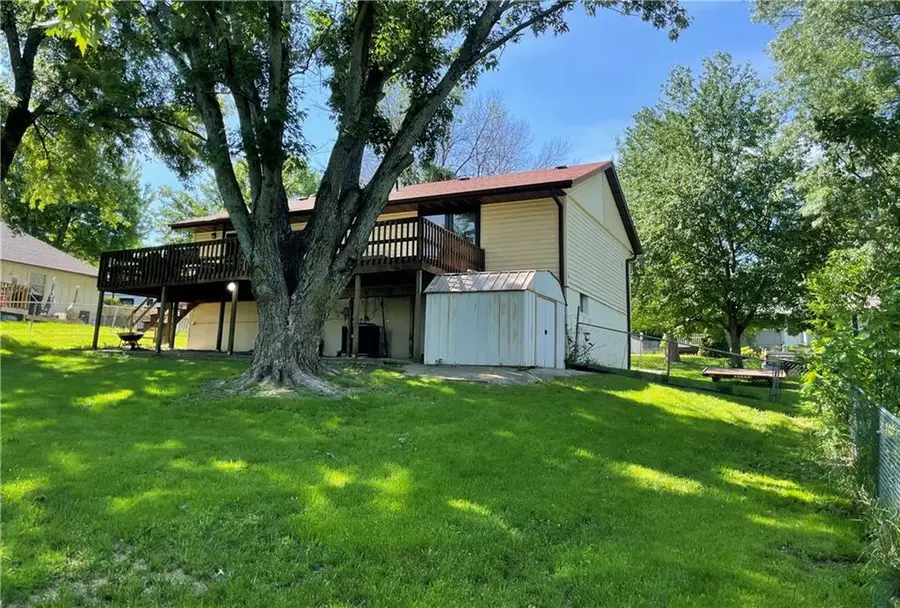 411 Lisa Lane, Maryville, MO 64468 - Image #2