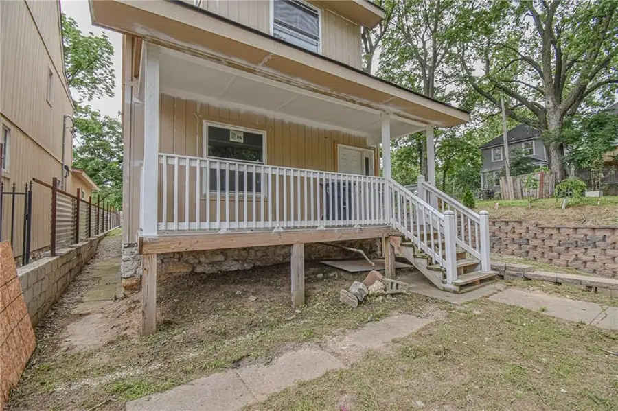 3613 Smart Avenue, Kansas City, MO 64124 - #3