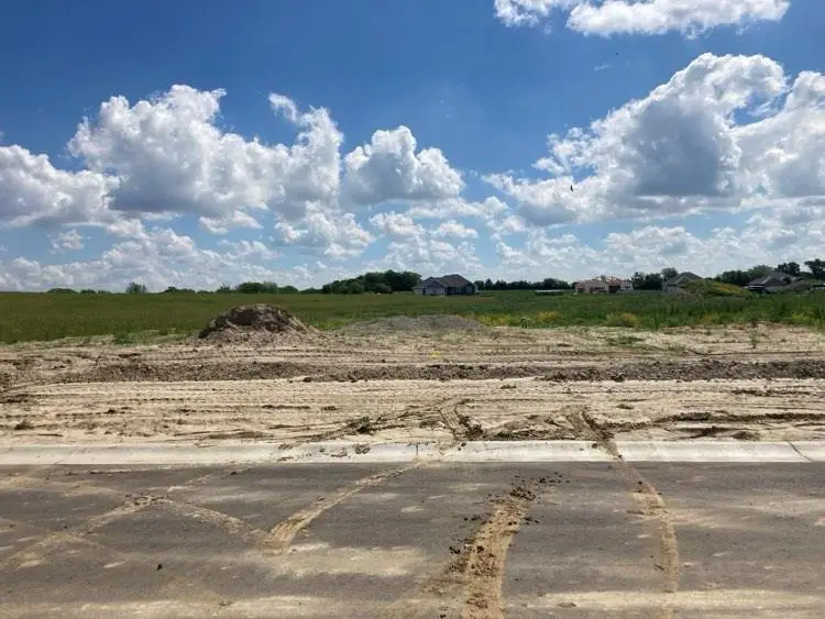 4507 Valley Ridge Drive, Saint Joseph, MO 64505 - Image #2