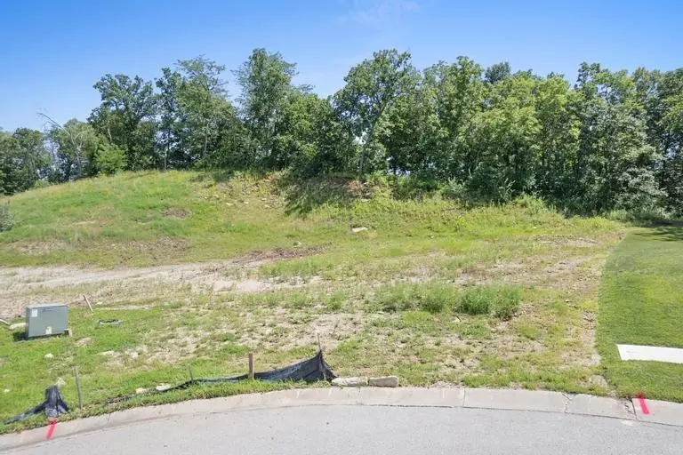 12215 Walnut Street, Kansas City, MO 64146 - Image #2