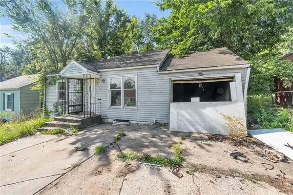 4225 E 68th Street, Kansas City, MO 64132