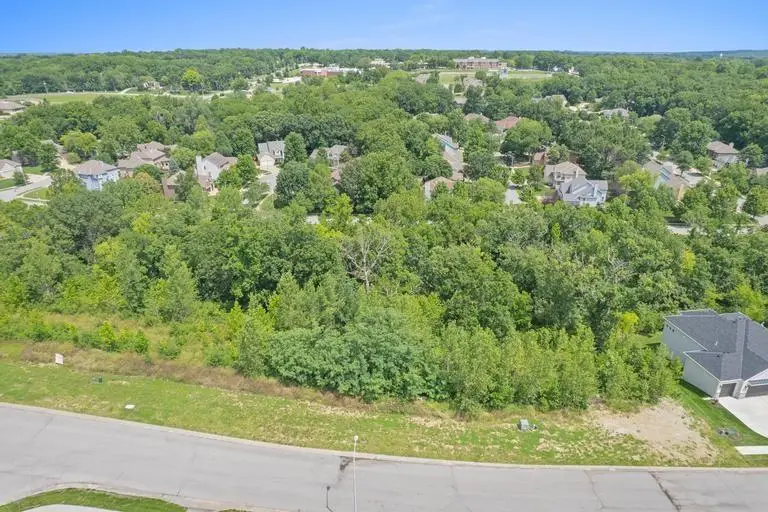 204 E 122 Street, Kansas City, MO 64146 - Image #2