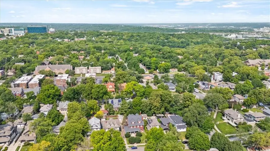 3614 Pennsylvania Avenue, Kansas City, MO 64111 - Image #2