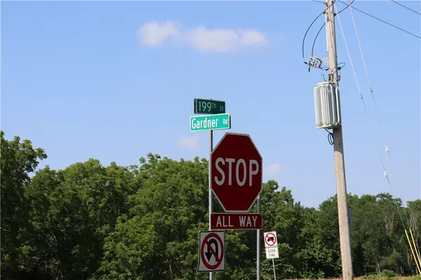 19920 Gardner Road, Gardner, KS 66030