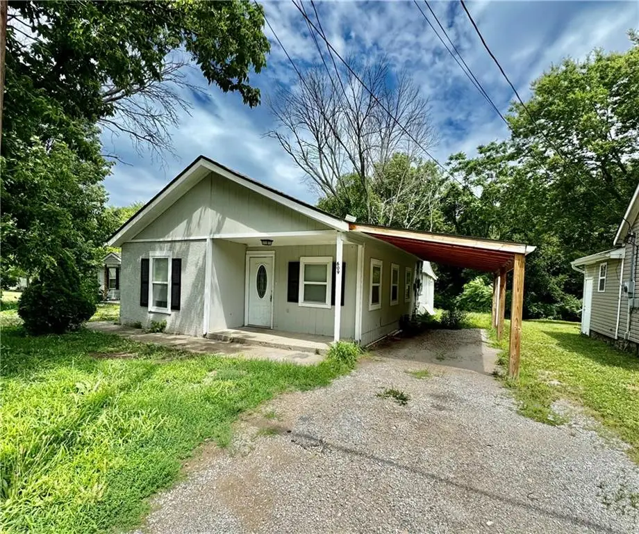 609 N Hocker Avenue, Independence, MO 64050 - Image #1