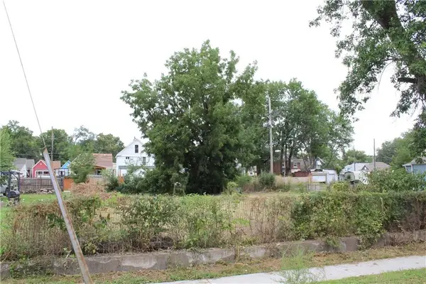 1512 Lake Avenue, Kansas City, KS 66103