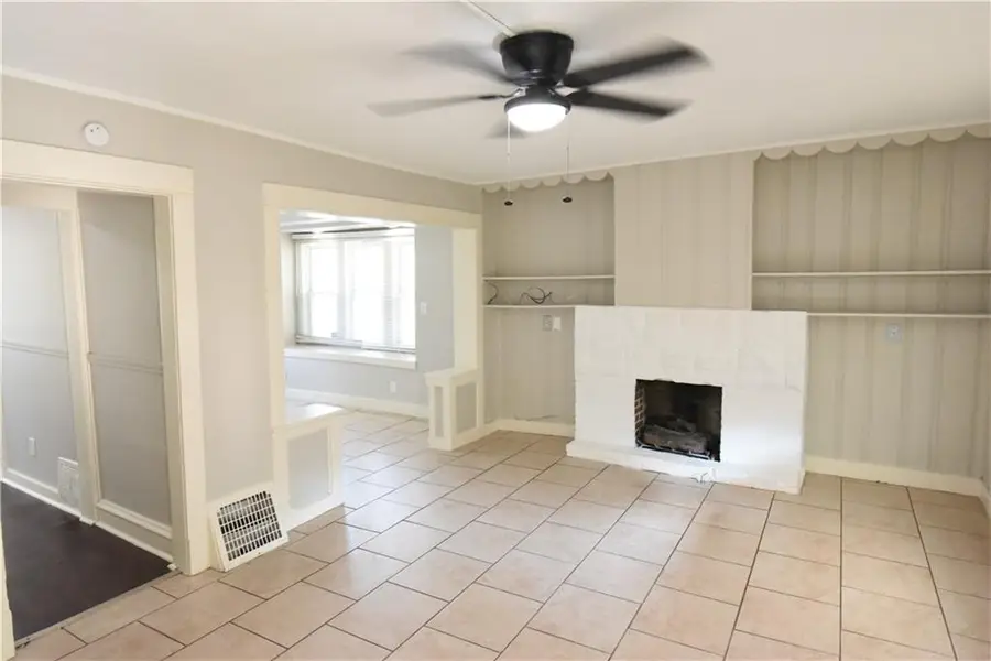 300 Bellaire Avenue, Kansas City, MO 64123 - #3