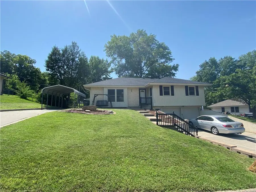 1424 Western Street, Leavenworth, KS 66048 - Image #2