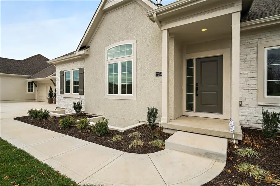 7229 Allman Drive, Shawnee, KS 66217 - Image #2