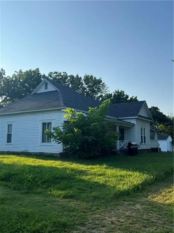 702 W 1st Street, Pittsburg, KS 66762 - #1