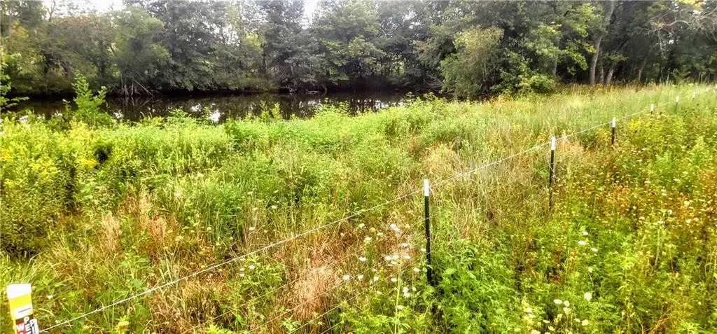 25401 S L L Lane, Garden City, MO 64747 - Image #1