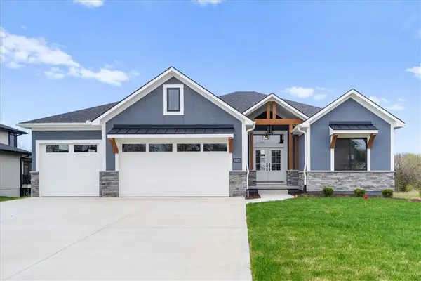 2805 SW Heartland Road, Lee's Summit, MO 64082