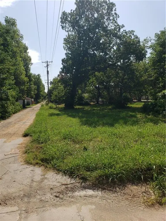 1300 & 1304 W Main Street, Independence, KS 67301 - Image #2