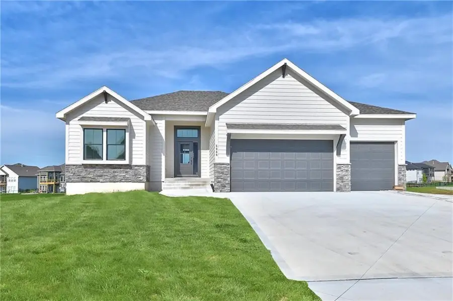 24105 W 58th Place, Shawnee, KS 66226 - Image #2