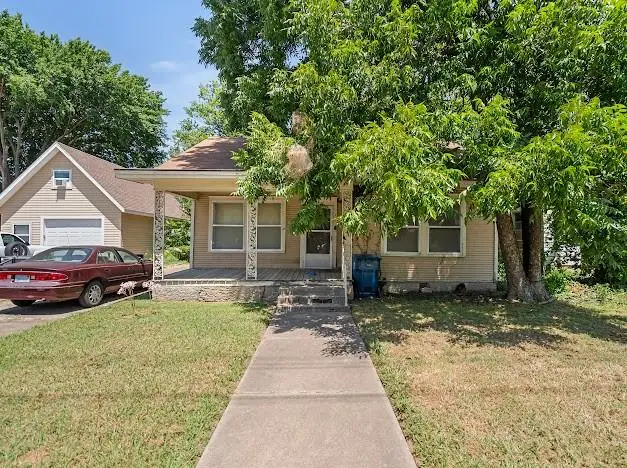 310 W 1st Street, Coffeyville, KS 67337 - Image #1