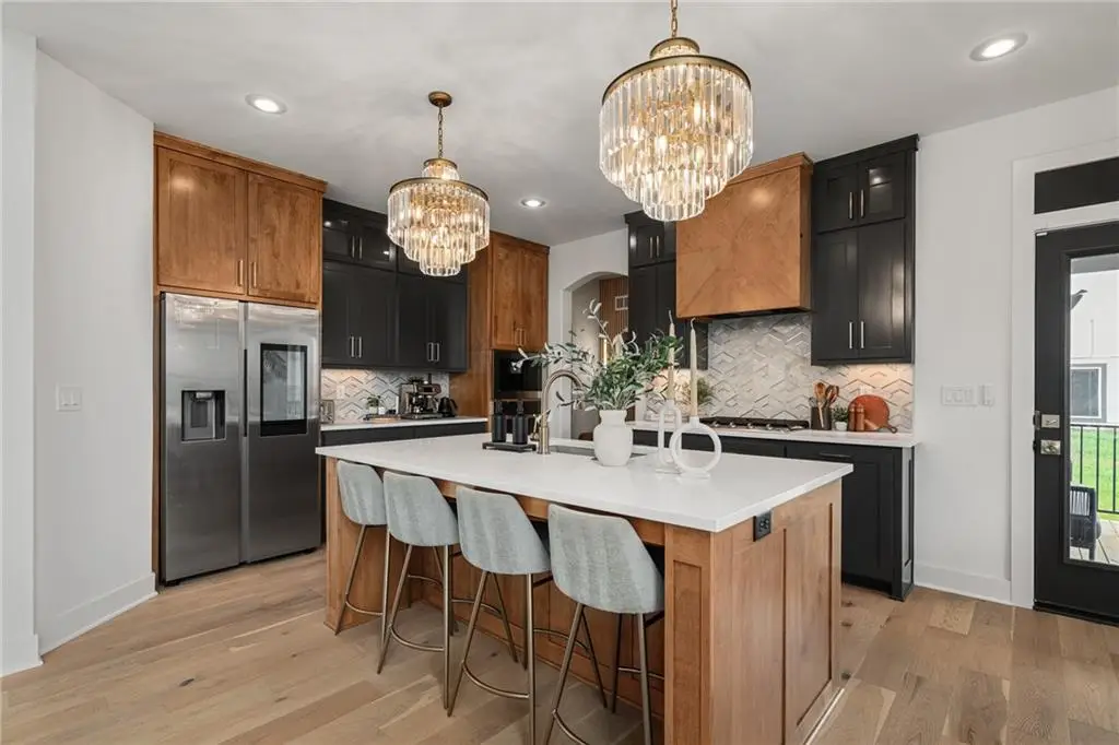 17109 Parkhill Street, Overland Park, KS 66221 - Image #1