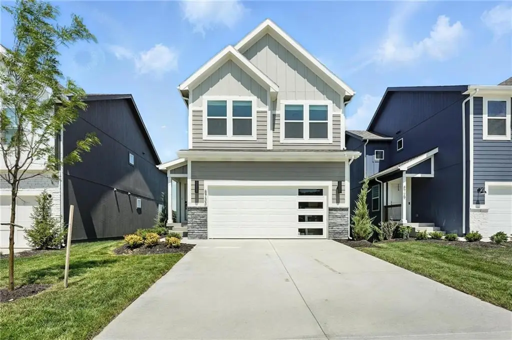 8733 SW Edgewater Drive, Blue Springs, MO 64064 - Image #1