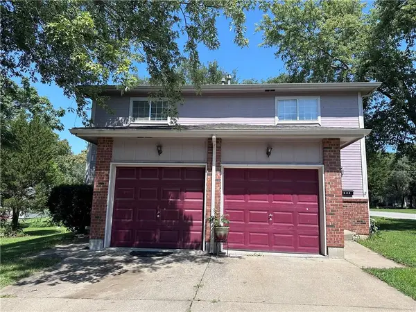 302 + 304 Pottawatomie Street, Leavenworth, KS 66048