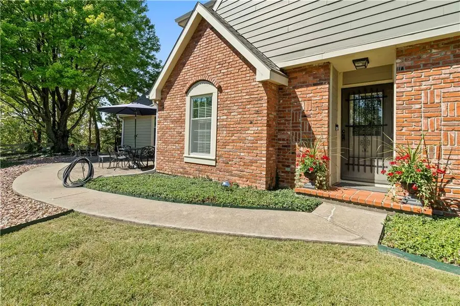 409 Summer Street, Weston, MO 64098 - Image #2