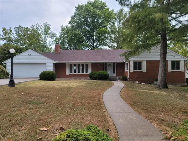 307 Sunset Drive, Fort Scott, KS 66701