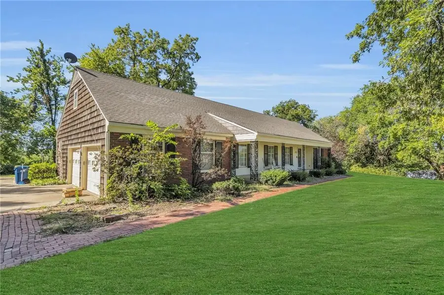 1012 E 10th Street, Carrollton, MO 64633 - Image #2