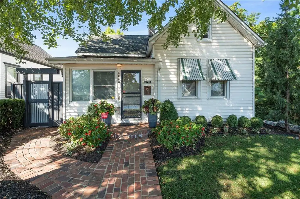4200 Clark Avenue, Kansas City, MO 64111 - Image #1