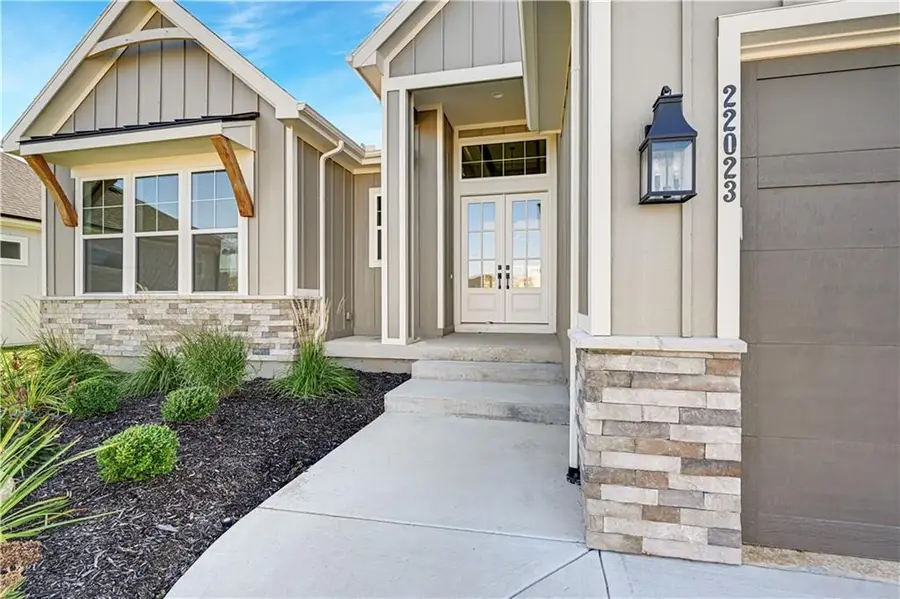 22023 W 94th Street, Lenexa, KS 66220 - Image #2