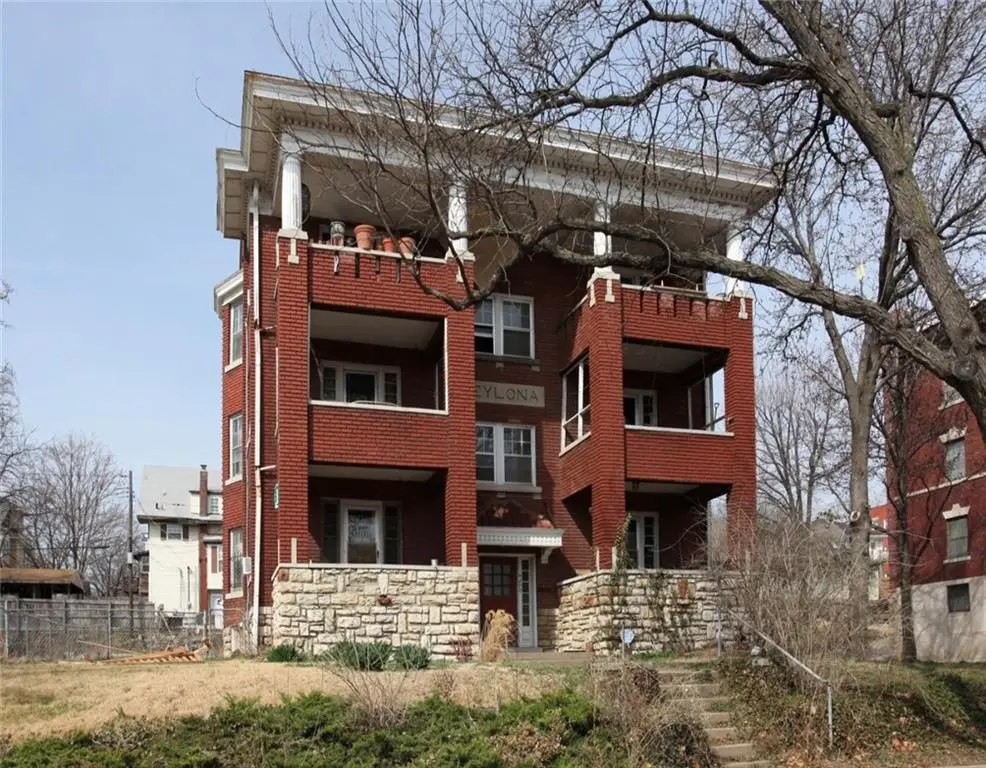 4200 Harrison Street, Kansas City, MO 64110 - Image #1