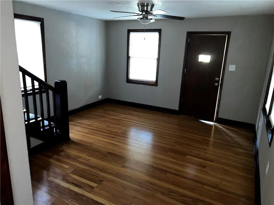 1241 Barnett Avenue, Kansas City, KS 66102 - Image #2