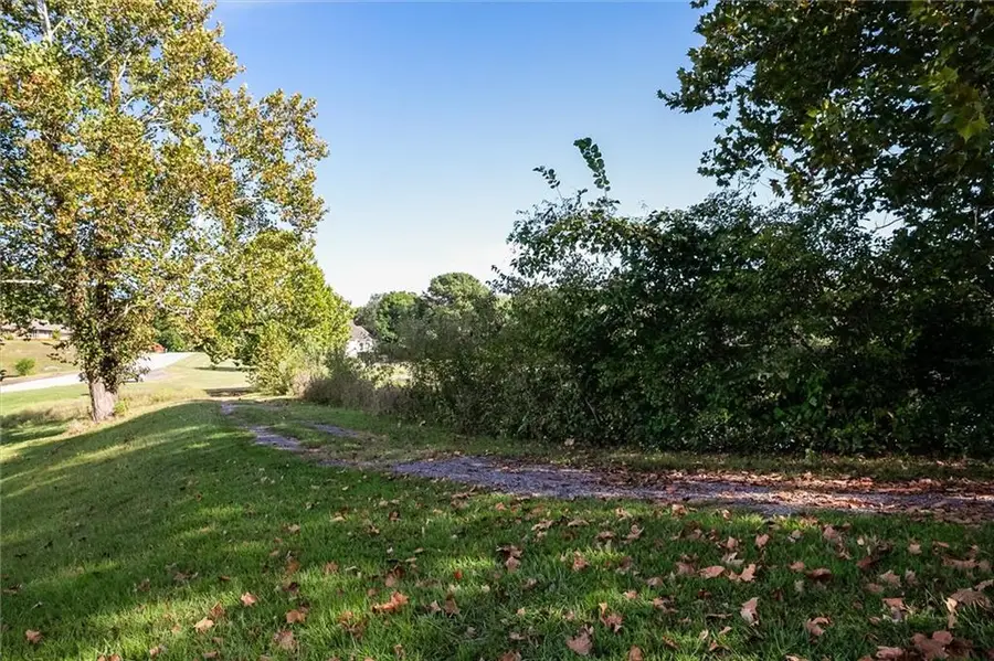 72nd Street, Parkville, MO 64152 - Image #3