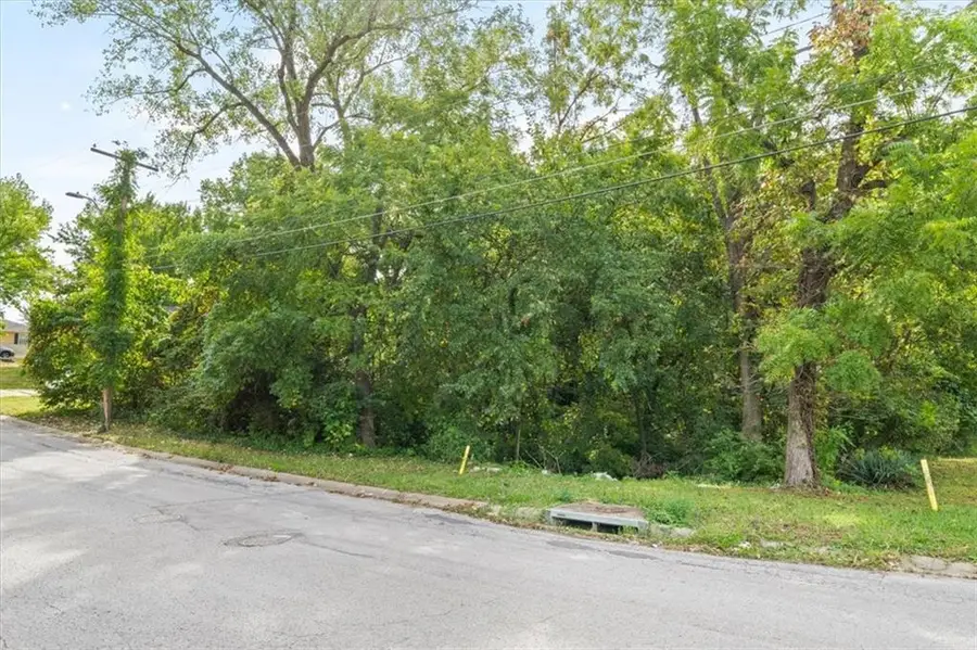 7341 Cleveland Avenue, Kansas City, MO 64132 - #3