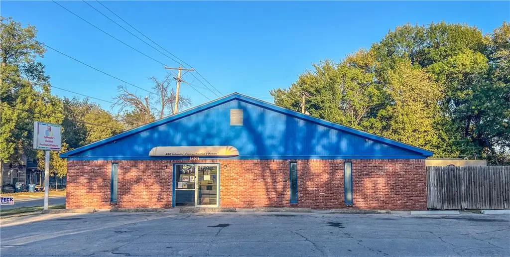 1201 S Willow Street, Coffeyville, KS 67337 - Image #1