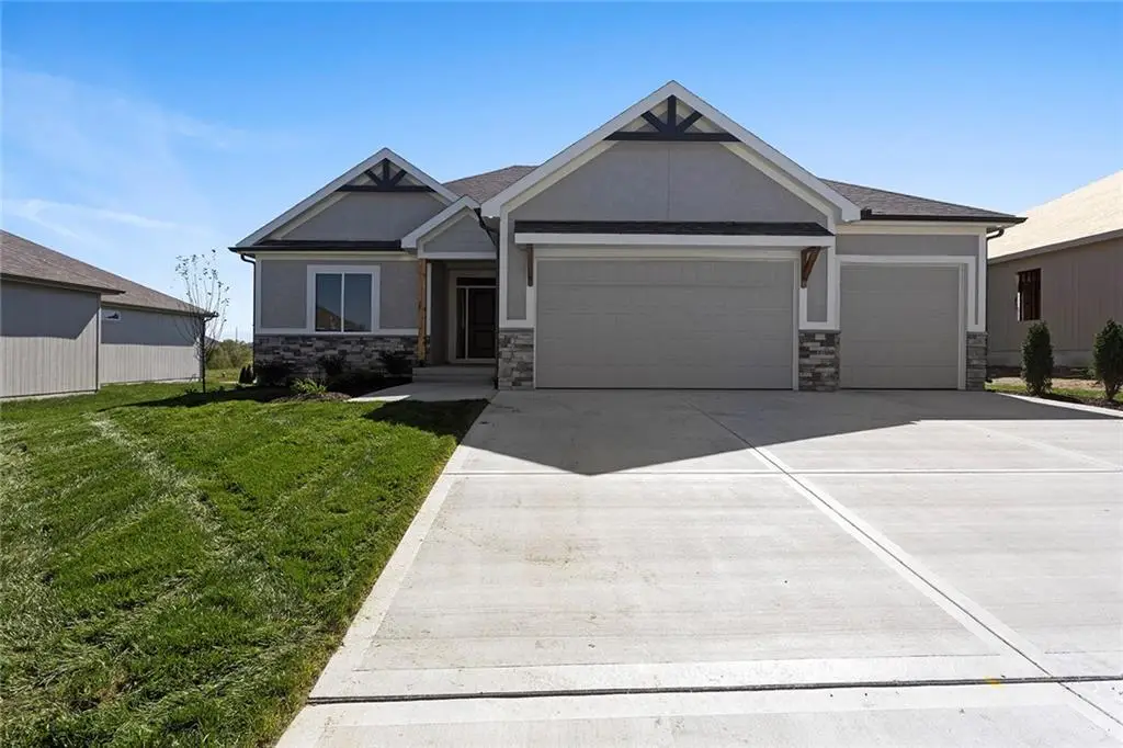 4705 SW 2nd Street, Blue Springs, MO 64014 - Image #1