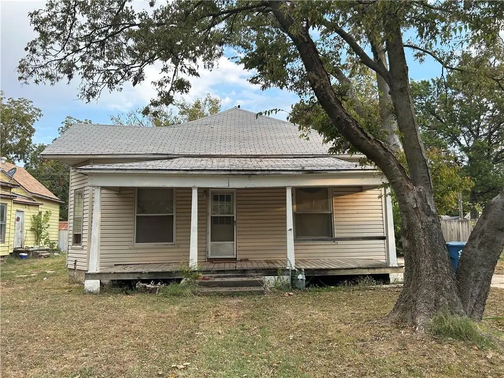 812 Lincoln Street, Coffeyville, KS 67337 - Image #1